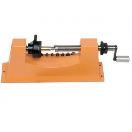 Lyman Universal Case Trimmer Kit with 9 Pilots 