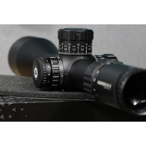 AKRA GENESIS X 5-25x56 FFP MOA